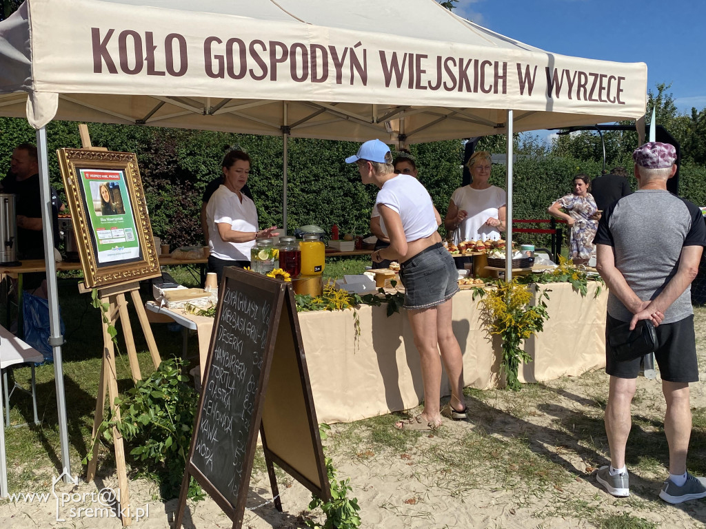 Zakończenie sezonu letniego na plaży