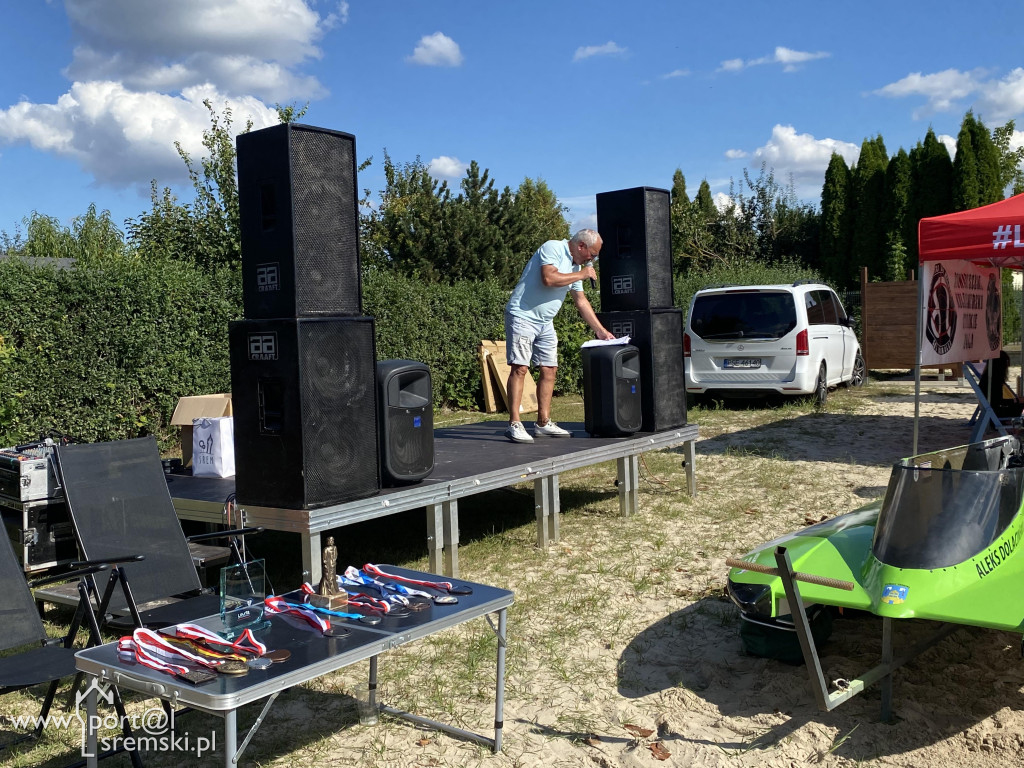 Zakończenie sezonu letniego na plaży