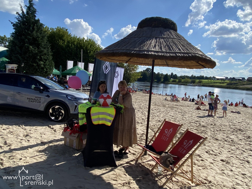 Zakończenie sezonu letniego na plaży