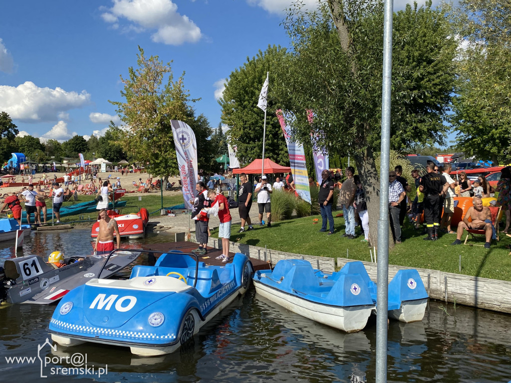 Zakończenie sezonu letniego na plaży