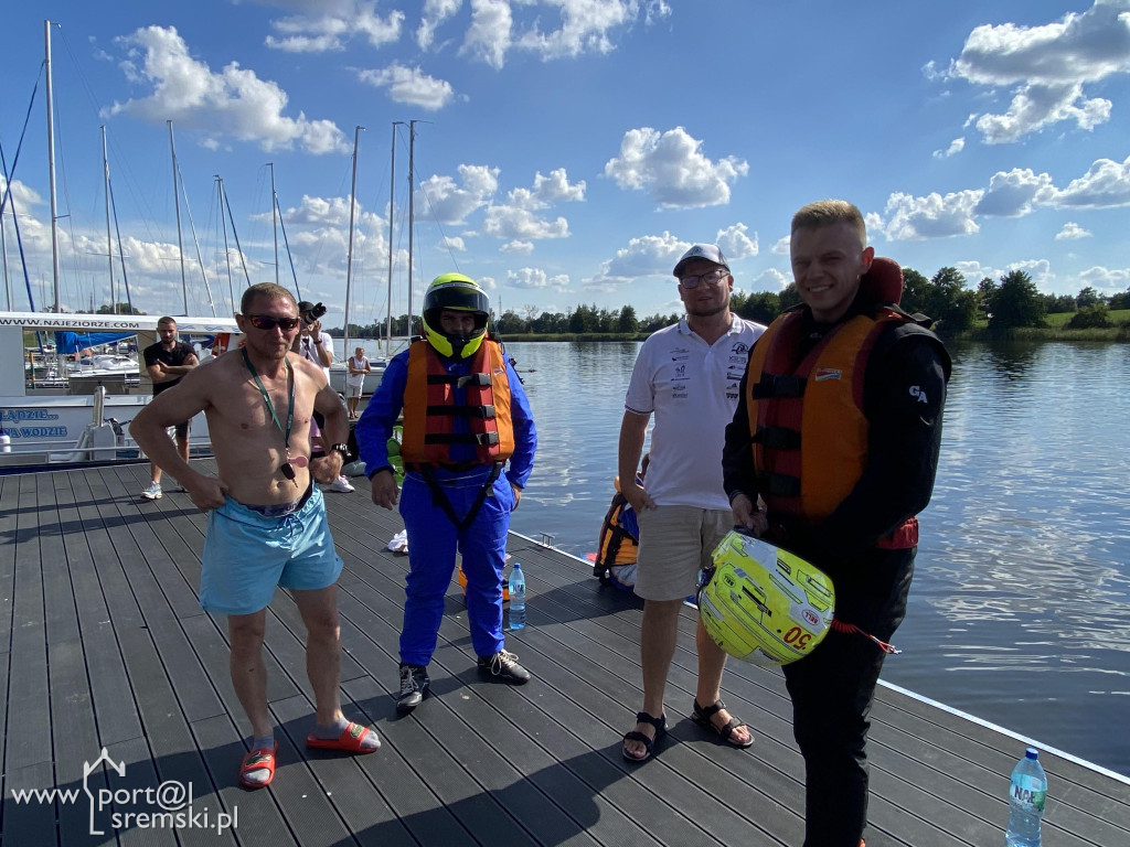 Zakończenie sezonu letniego na plaży