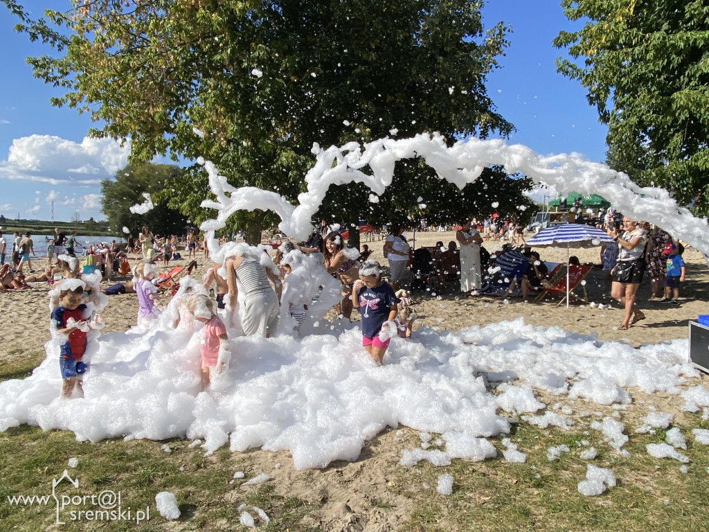 Zakończenie sezonu letniego na plaży