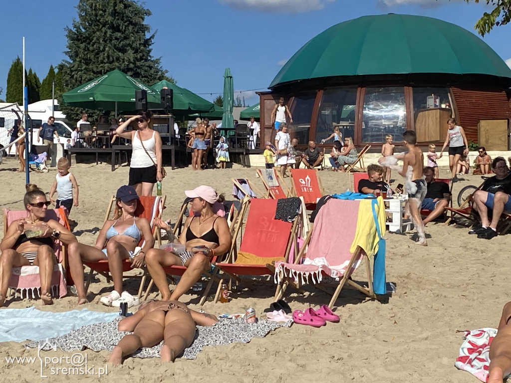 Zakończenie sezonu letniego na plaży