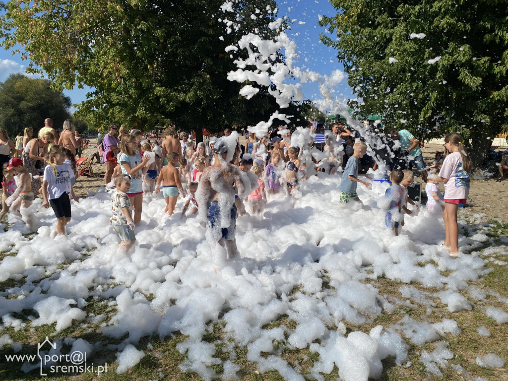 Zakończenie sezonu letniego na plaży