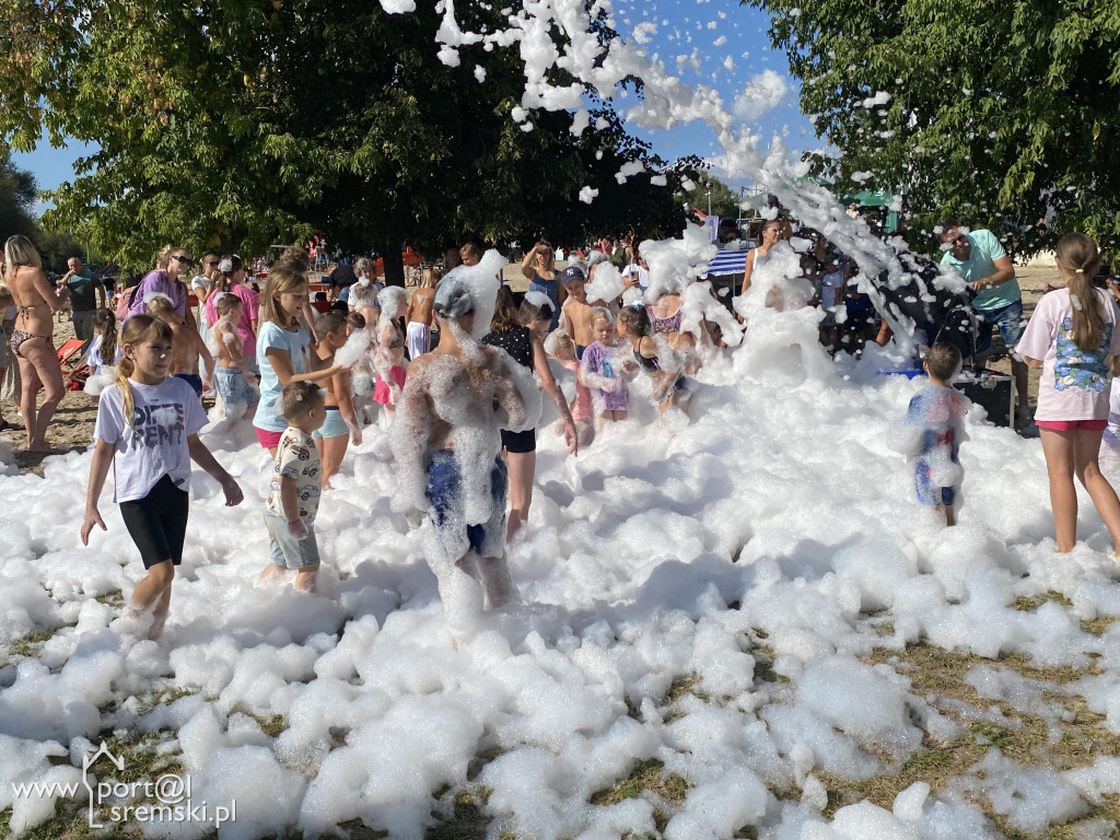 Zakończenie sezonu letniego na plaży