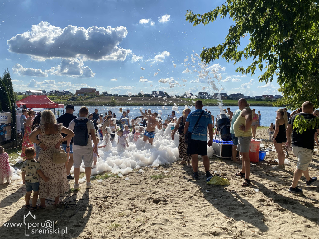 Zakończenie sezonu letniego na plaży