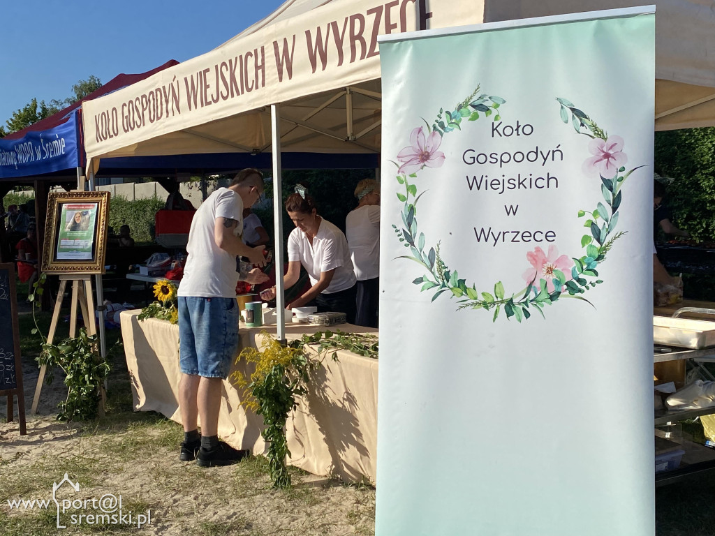 Zakończenie sezonu letniego na plaży