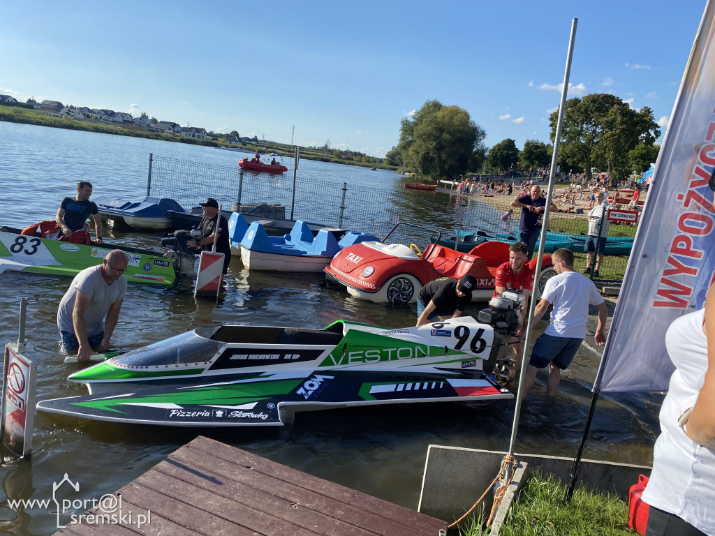 Zakończenie sezonu letniego na plaży