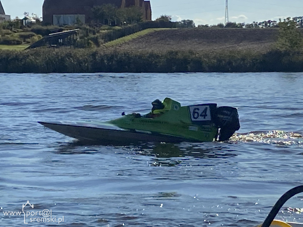 Zakończenie sezonu letniego na plaży