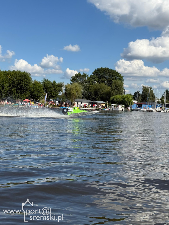 Zakończenie sezonu letniego na plaży