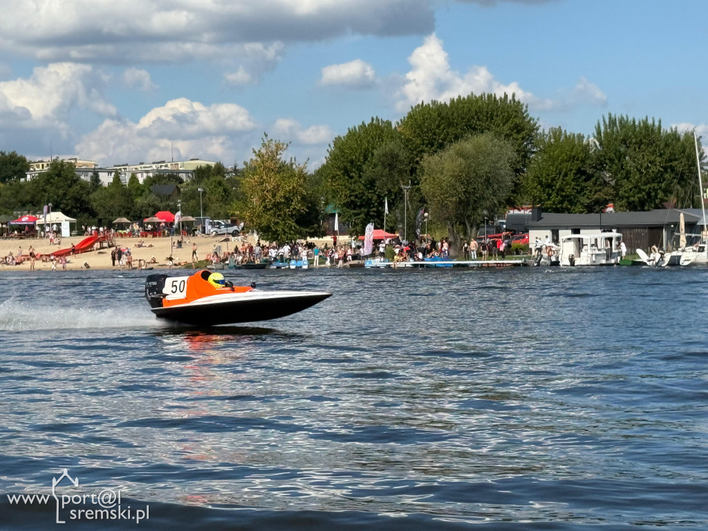 Zakończenie sezonu letniego na plaży
