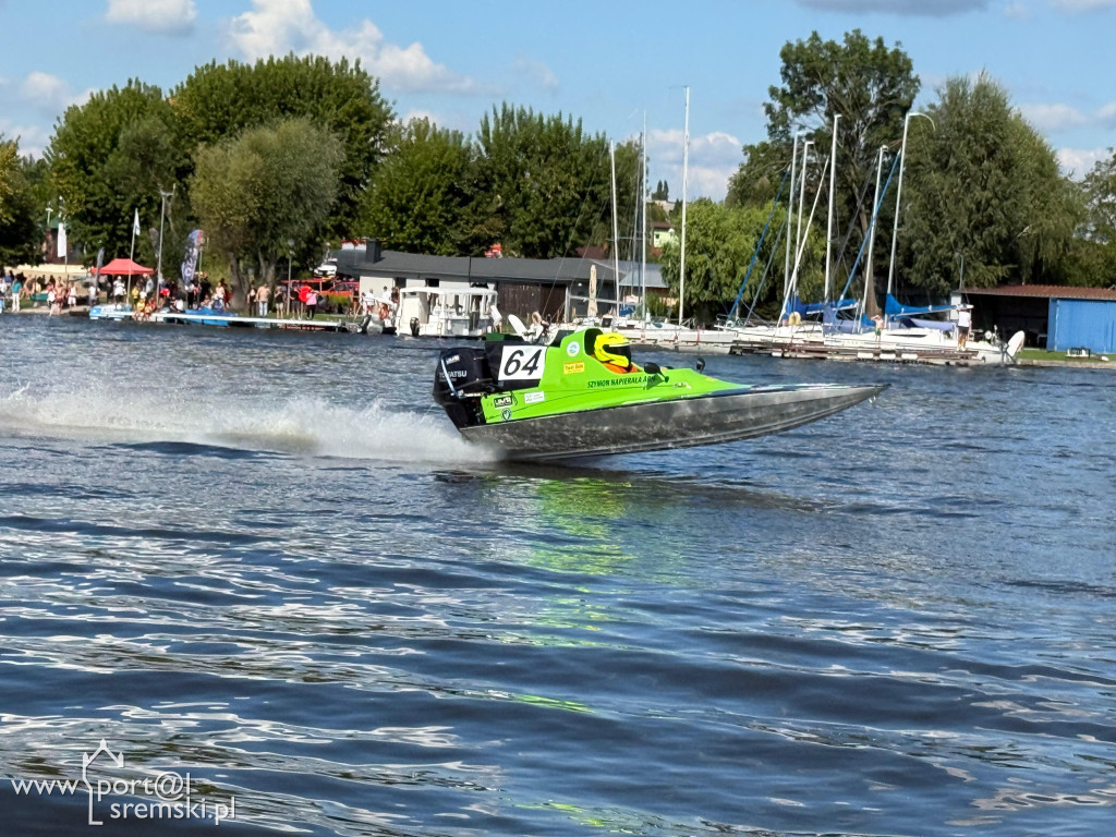 Zakończenie sezonu letniego na plaży