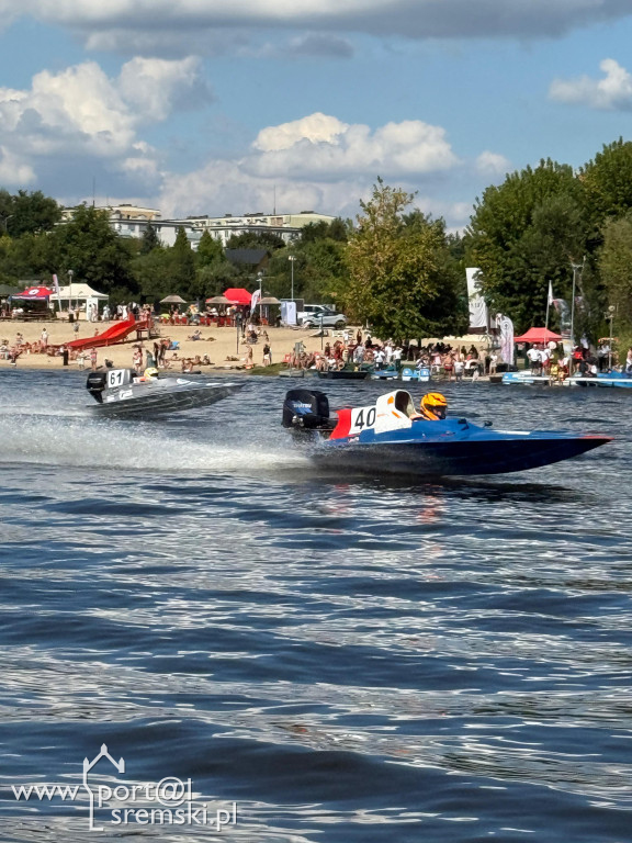 Zakończenie sezonu letniego na plaży