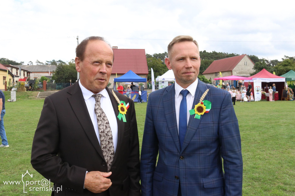 Dożynki w Ostrowiecznie