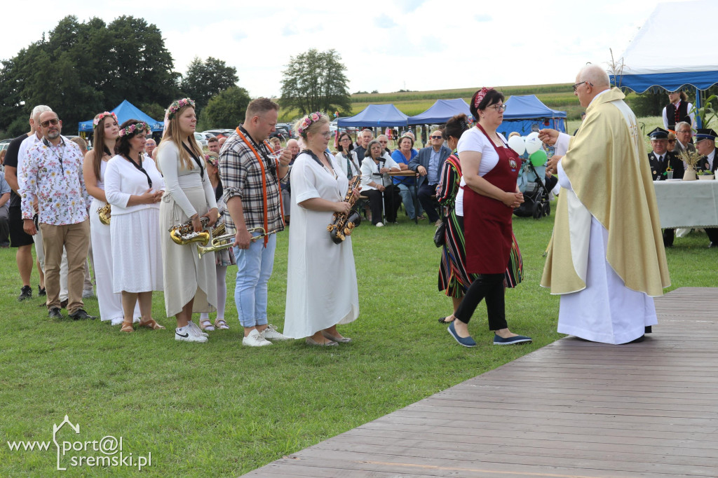 Dożynki w Ostrowiecznie