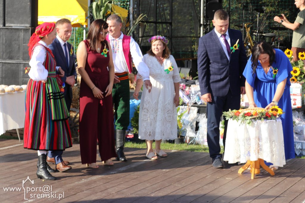 Dożynki w Ostrowiecznie