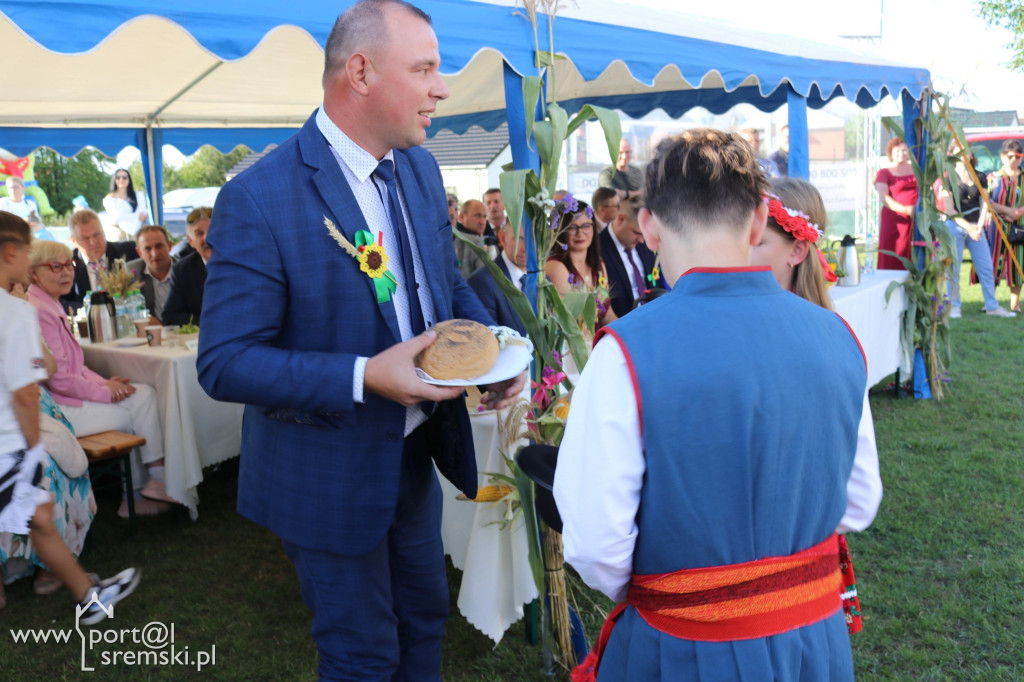 Dożynki w Ostrowiecznie