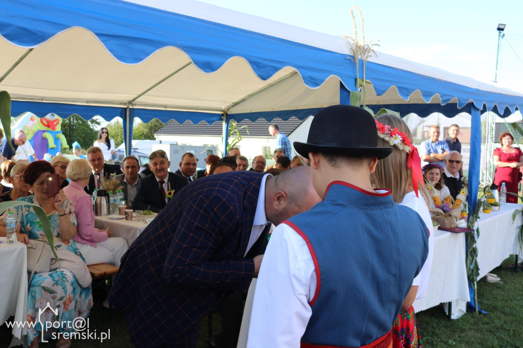 Dożynki w Ostrowiecznie