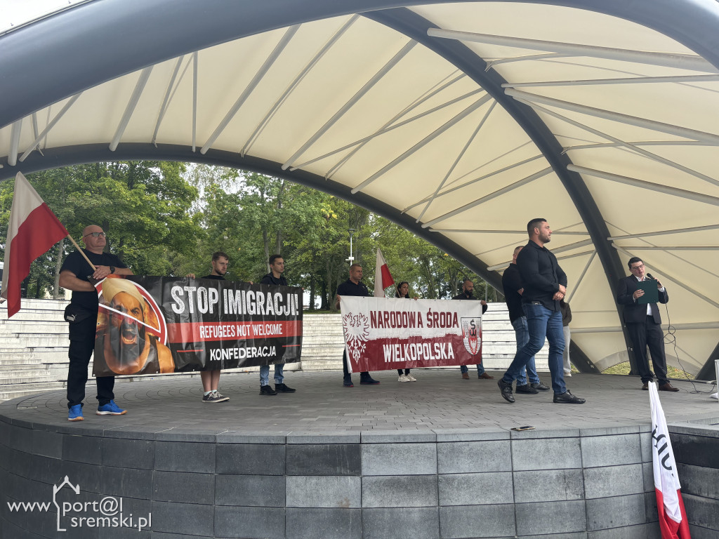 Protest przeciwko masowej imigracji w Śremie