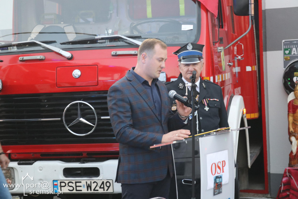 Nowy wóz strażacki w Masłowie