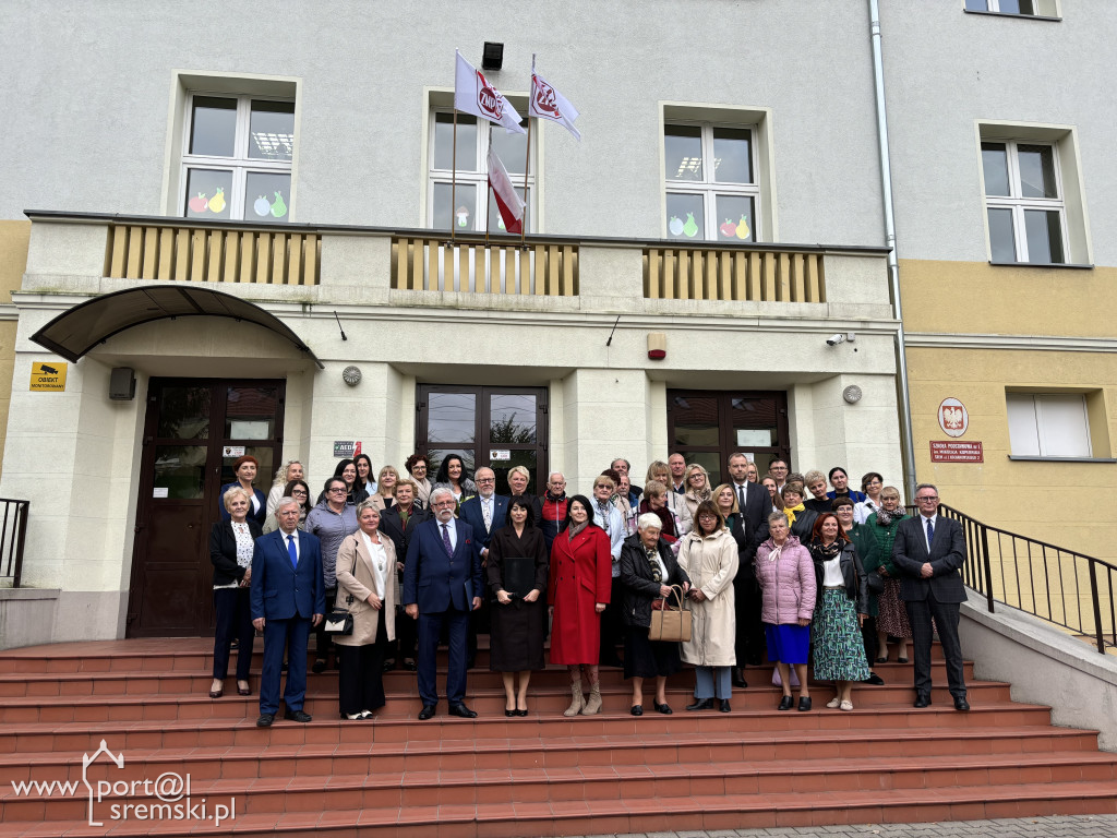 Odsłonięcie tablicy ZNP w Śremie