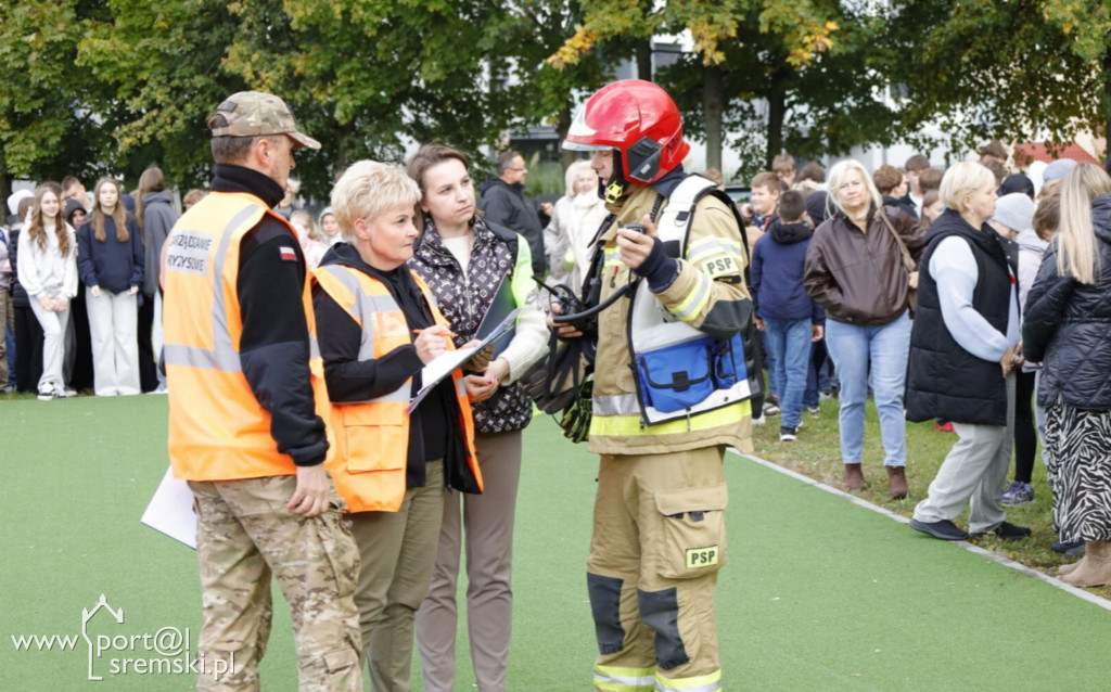 Atak drona na szkołę
