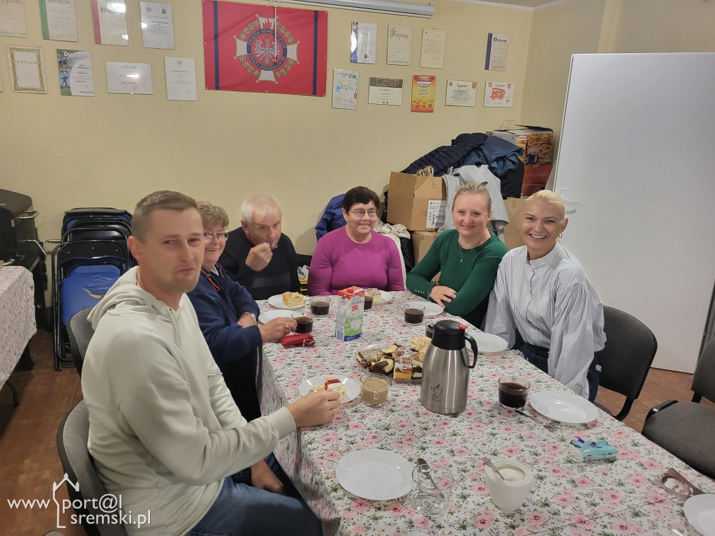 Odnowienie figury Matki Bożej w Chrząstowie