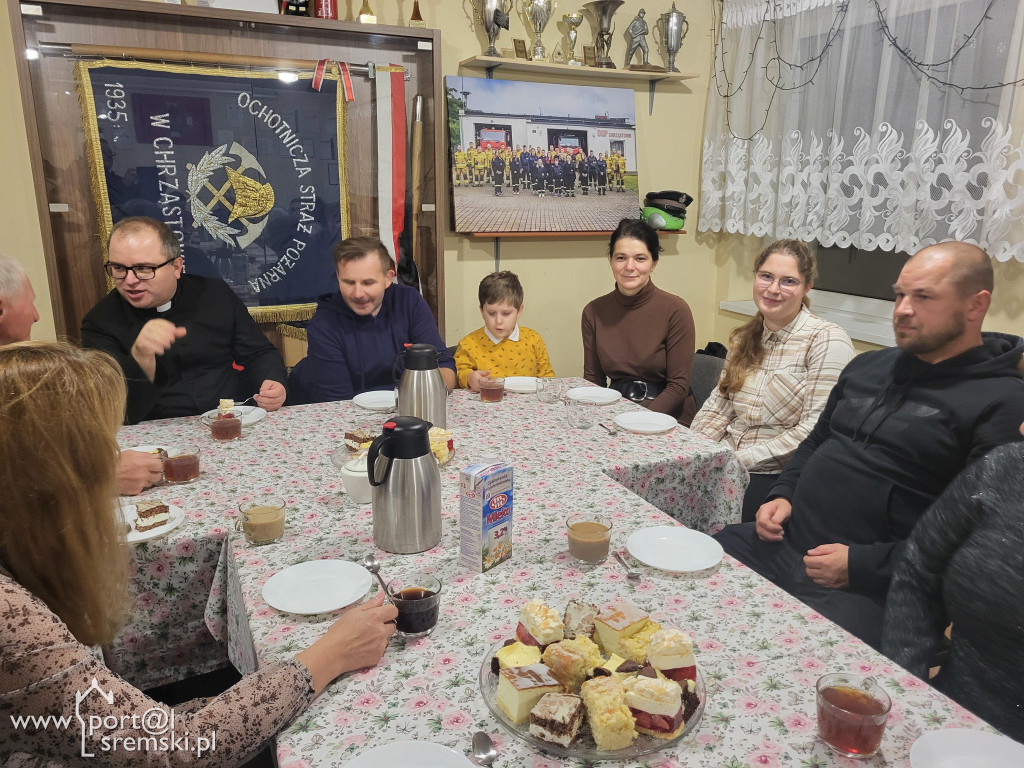 Odnowienie figury Matki Bożej w Chrząstowie