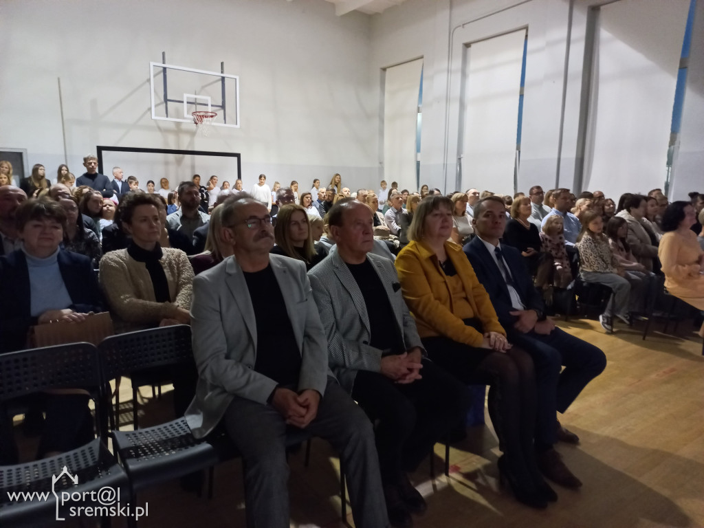 Miłość w rozkwicie – XV Jubileuszowy Wieczór Poezji w Książu Wlkp.