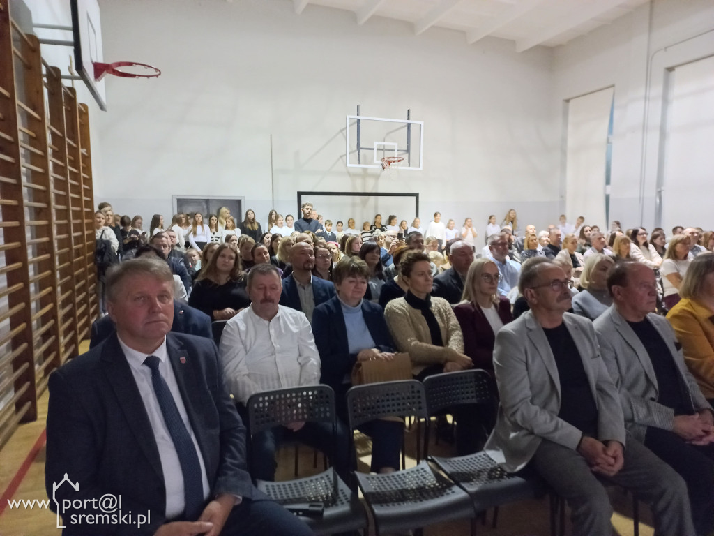 Miłość w rozkwicie – XV Jubileuszowy Wieczór Poezji w Książu Wlkp.