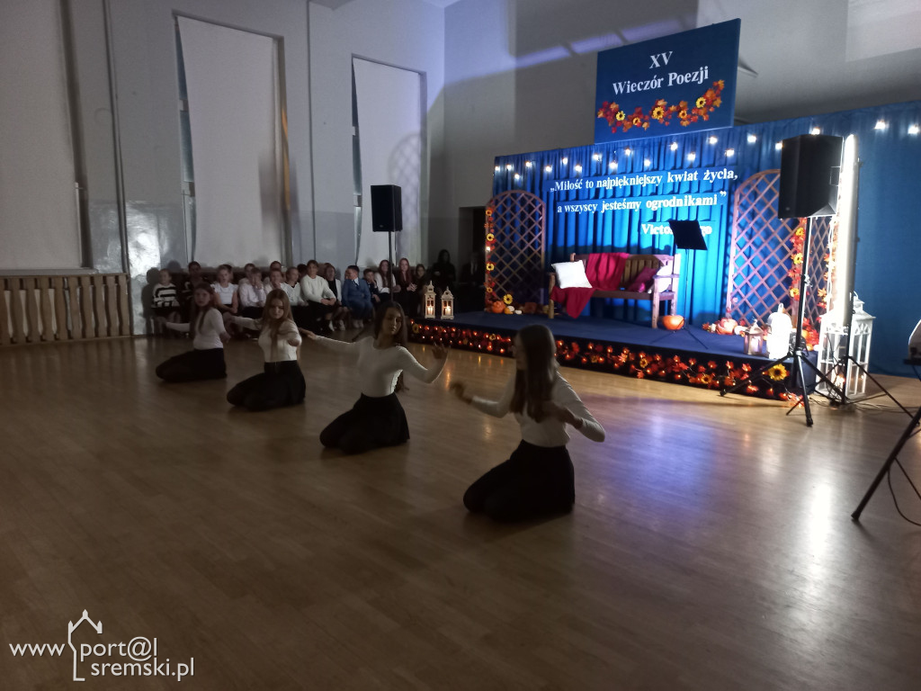 Miłość w rozkwicie – XV Jubileuszowy Wieczór Poezji w Książu Wlkp.