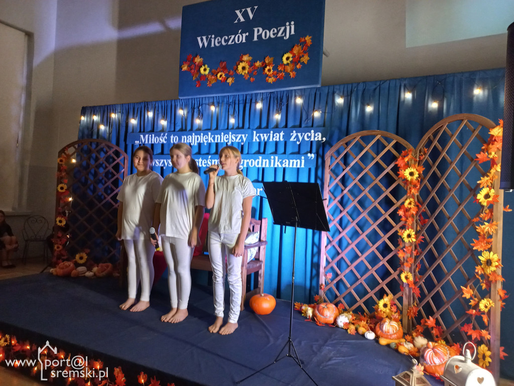 Miłość w rozkwicie – XV Jubileuszowy Wieczór Poezji w Książu Wlkp.
