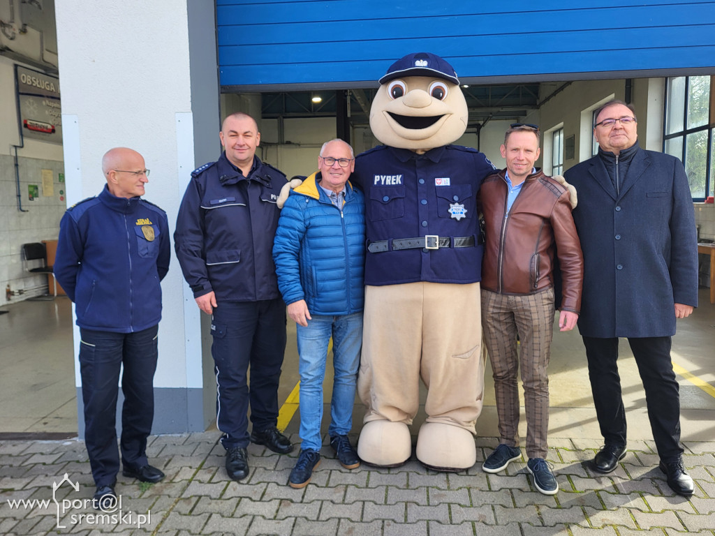 „Nie po oczach” w Śremie. 150 kierowców skontrolowało swoje auta za darmo