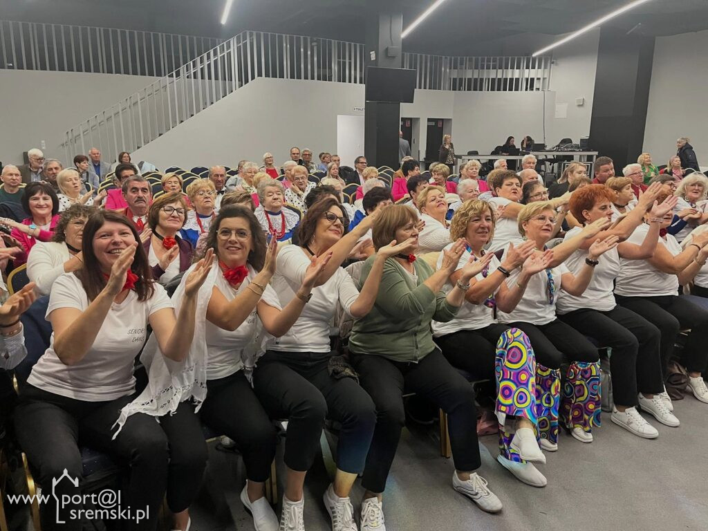 Ksiąskie Seniority zachwyciły na jubileuszowym przeglądzie artystów III wieku