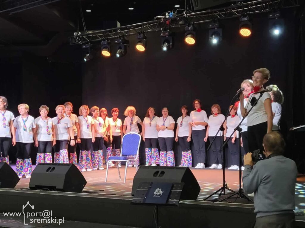 Ksiąskie Seniority zachwyciły na jubileuszowym przeglądzie artystów III wieku