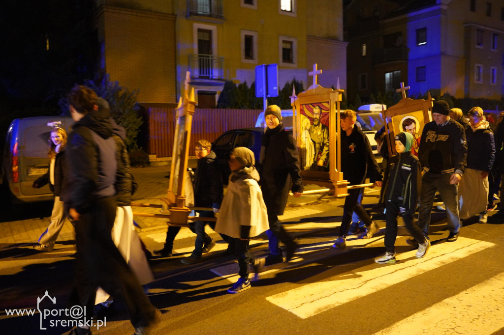 Marsz świętych w Śremie