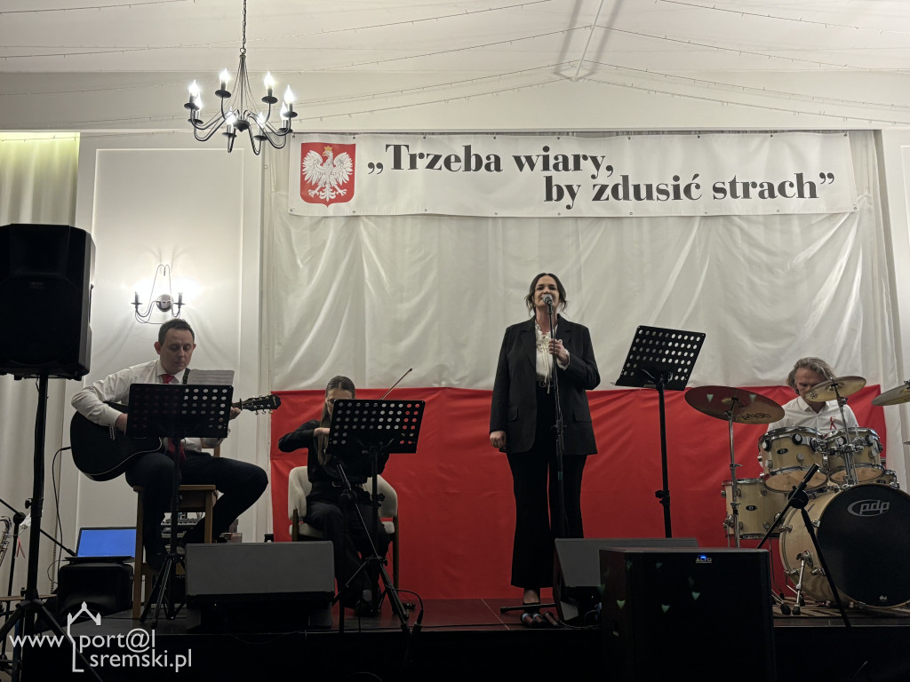 Wieczór pieśni i wspólnej pamięci w Dalewie