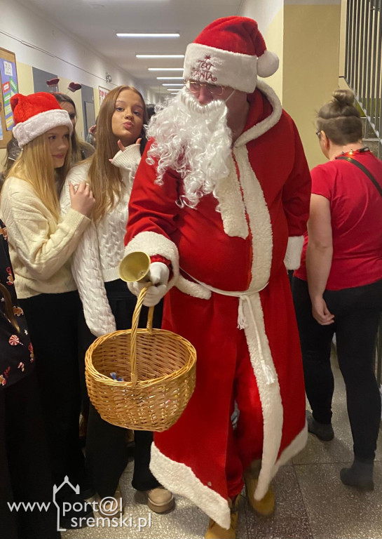Kiermasz świąteczny w SP6