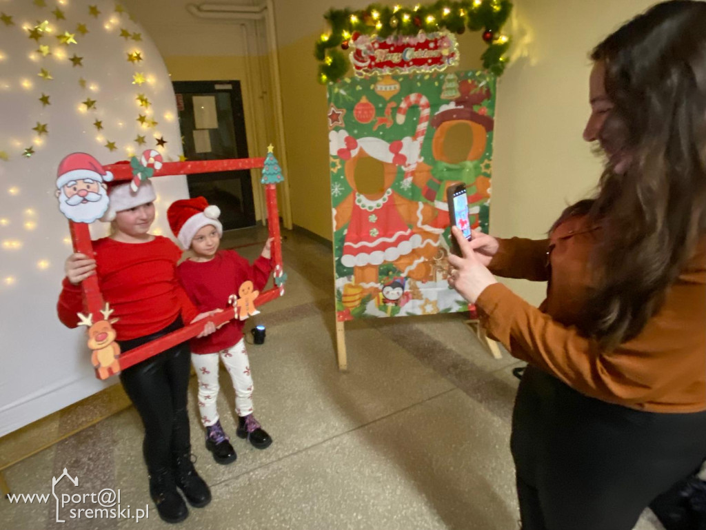 Kiermasz świąteczny w SP6