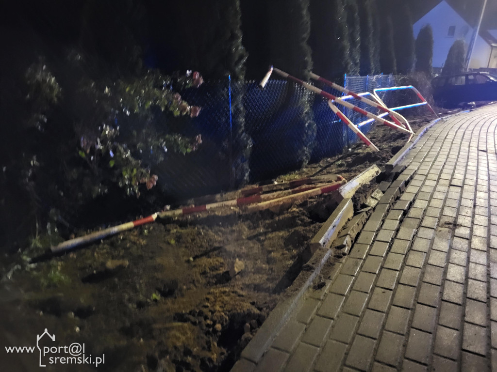 Volkswagen wypadł z drogi