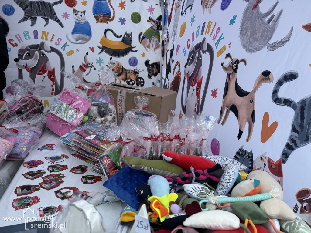 Kiermasz świąteczny w Schronisku w Gaju