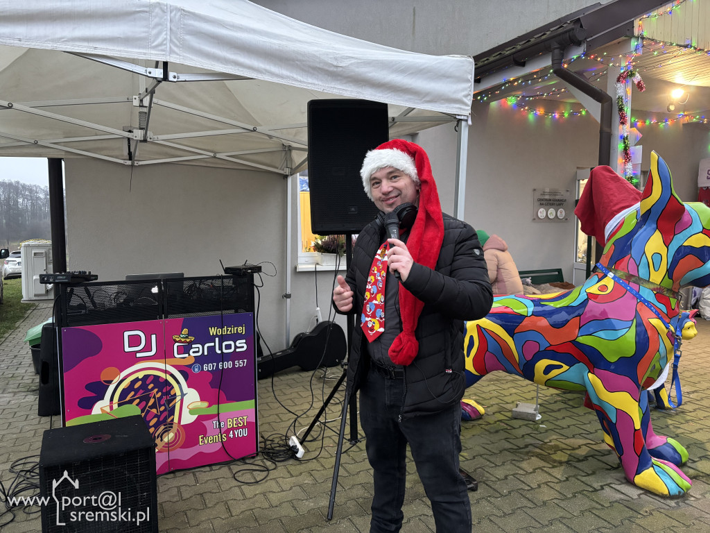 Kiermasz świąteczny w Schronisku w Gaju