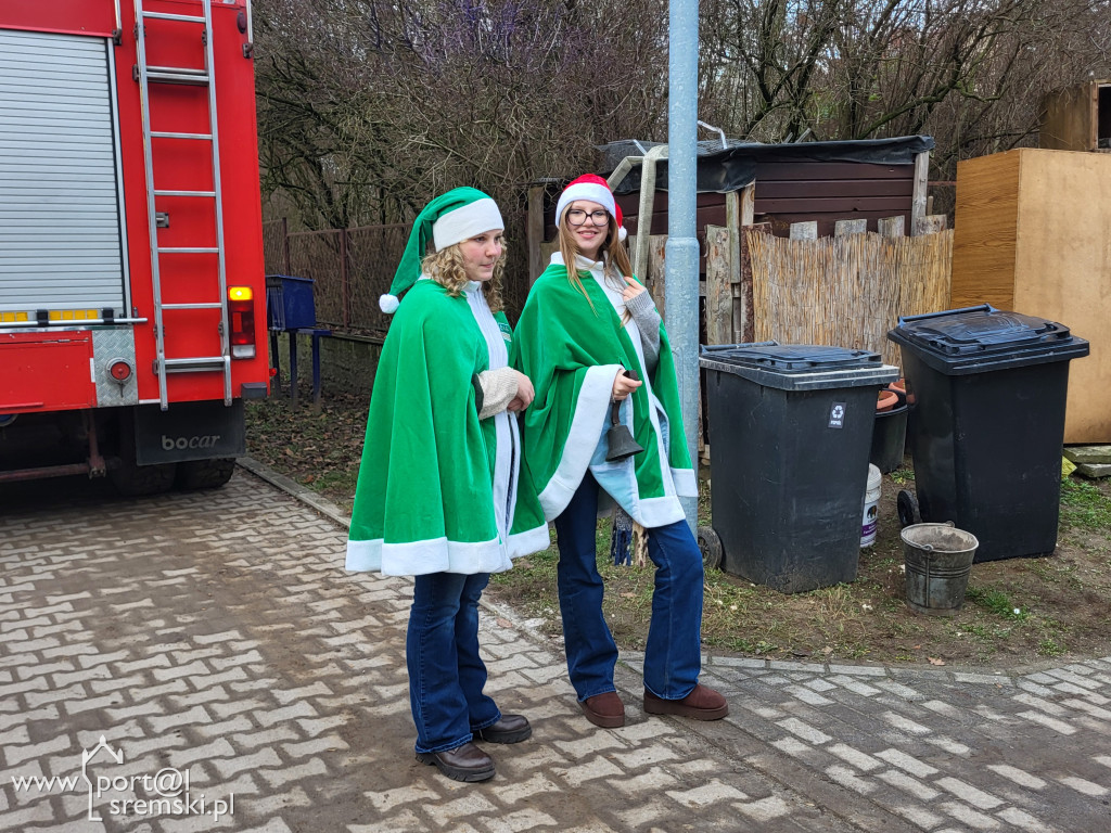 Mikołaj odwiedził dzieci w  Chrząstowie