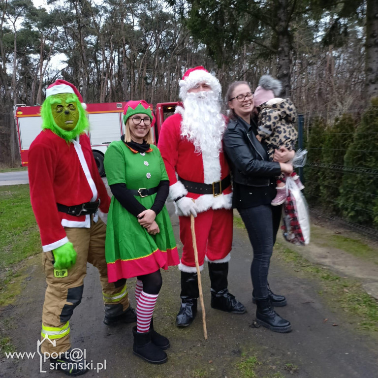 Mikołaj odwiedził dzieci w  Chrząstowie