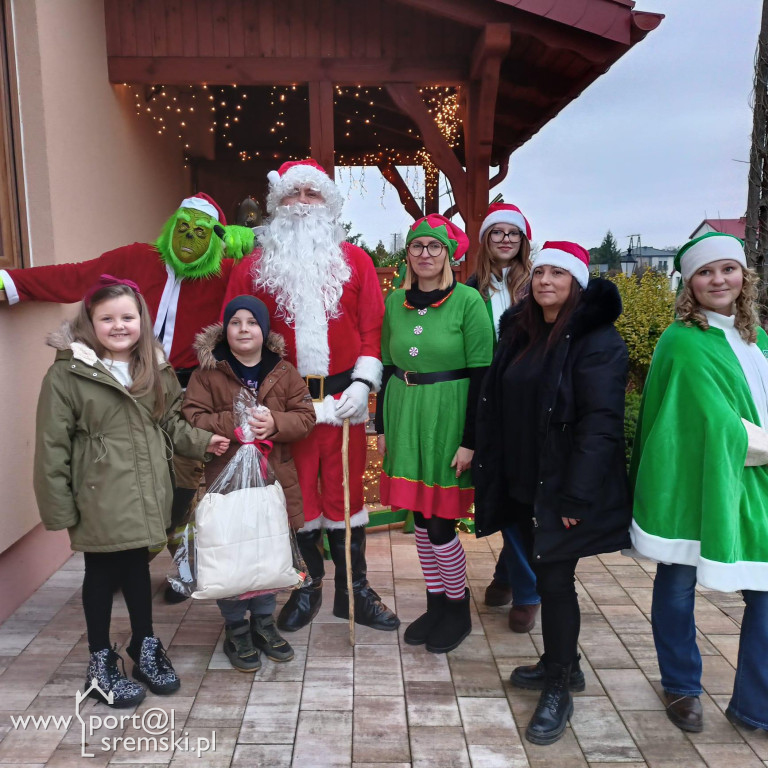 Mikołaj odwiedził dzieci w  Chrząstowie