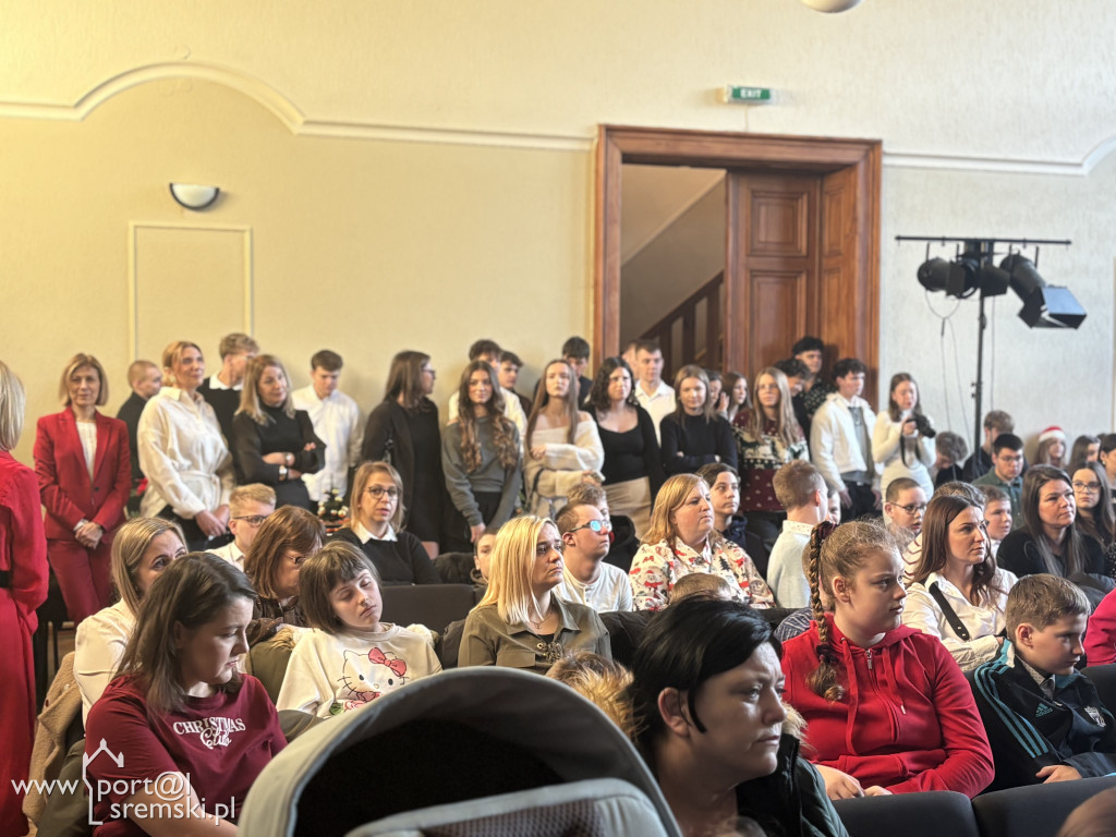 Spotkanie świąteczne LO i Szkoły nr 3 im. Marii Grzegorzewskiej