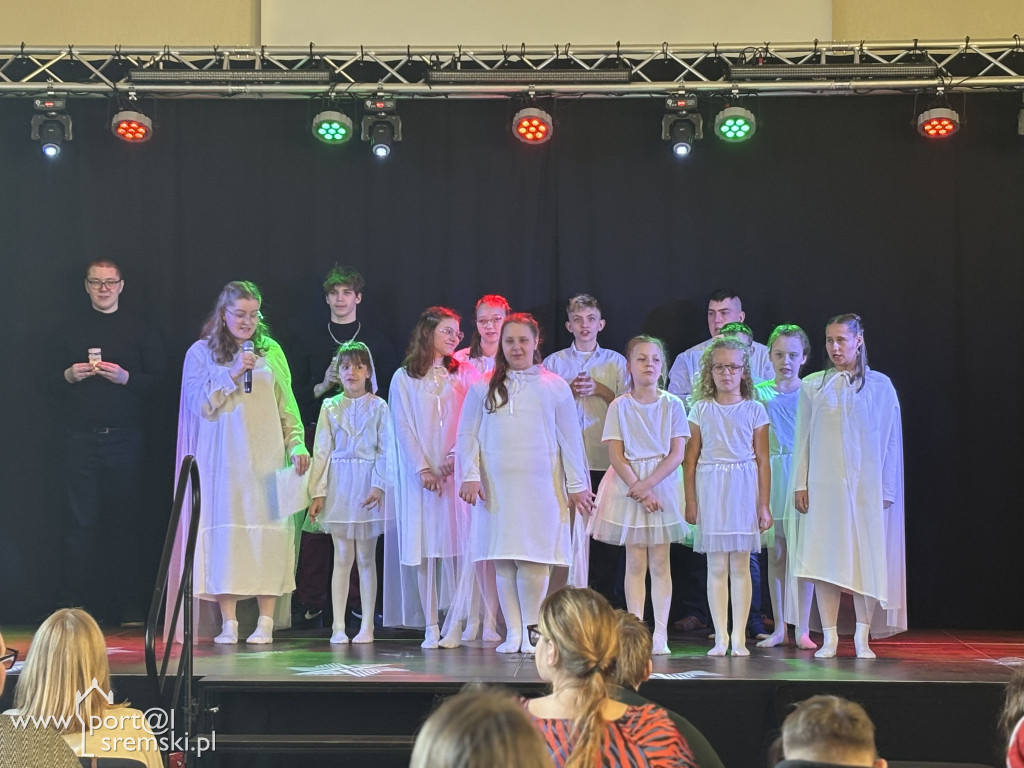 Spotkanie świąteczne LO i Szkoły nr 3 im. Marii Grzegorzewskiej