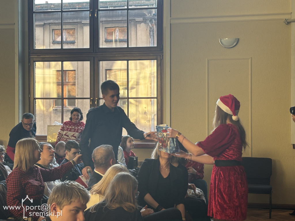 Spotkanie świąteczne LO i Szkoły nr 3 im. Marii Grzegorzewskiej