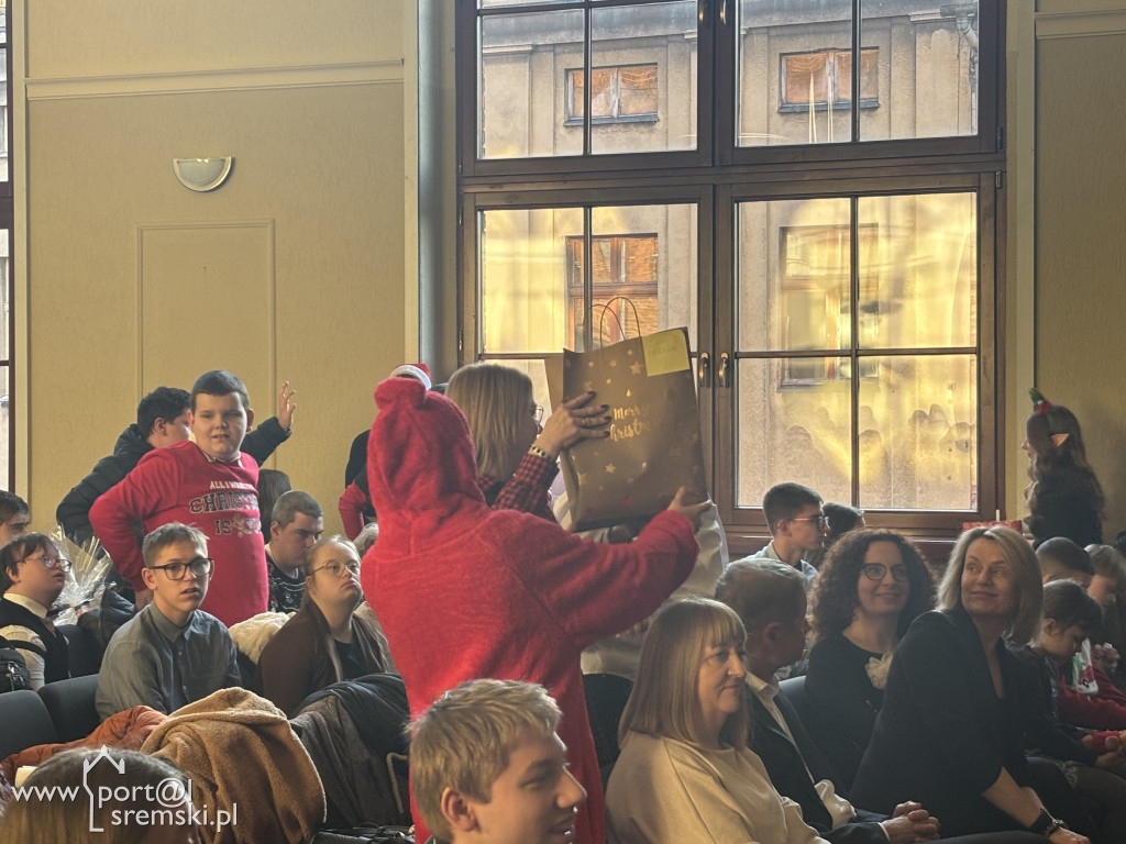 Spotkanie świąteczne LO i Szkoły nr 3 im. Marii Grzegorzewskiej