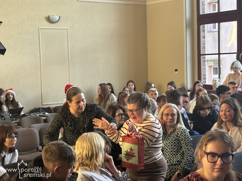 Spotkanie świąteczne LO i Szkoły nr 3 im. Marii Grzegorzewskiej